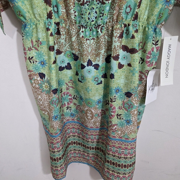 NWT Maggy London Kimono Sleeve Kaftan Dress Size 8 Boho Lightweight Green Floral - Picture 7 of 9